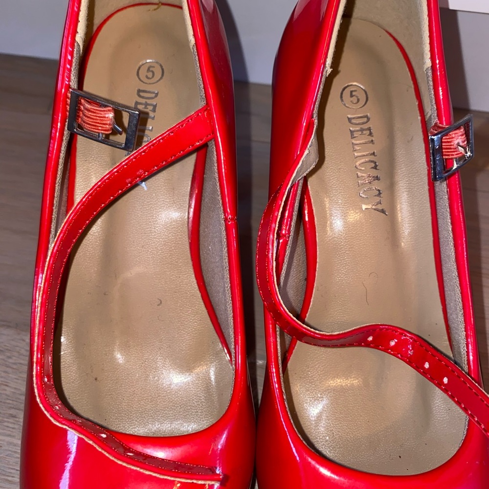 Red heels - Picture 6 of 6